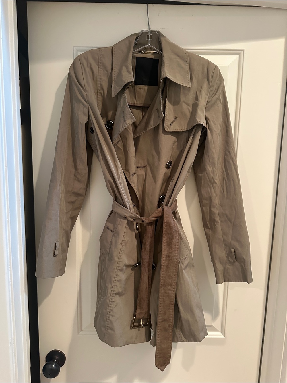 Les Copain Classic Beige Women's Trench Coat with Suede Waist Belt